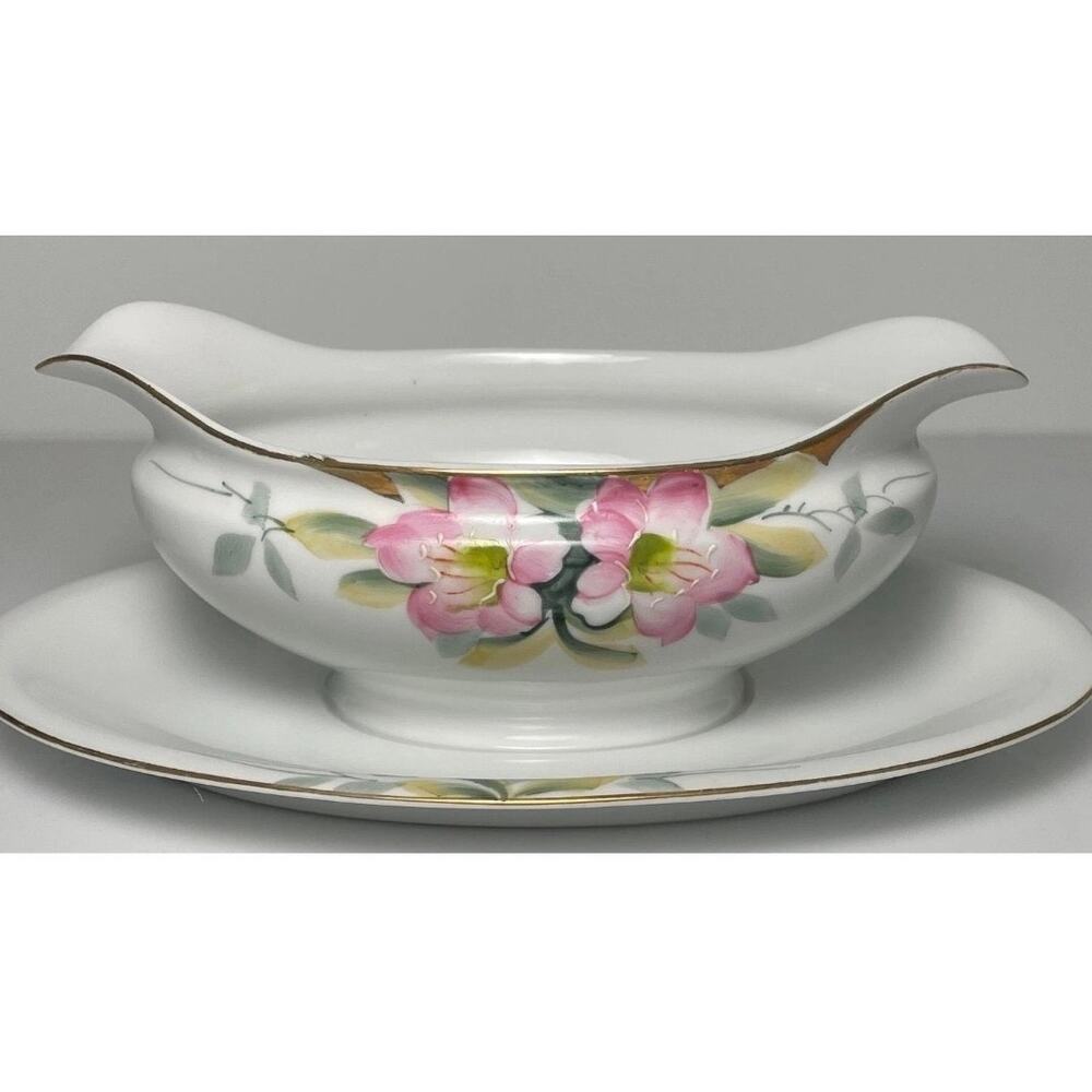 Noritake Azalea Pattern Gravy Boat w/Underplate Vintage Gold Edge Japan Cottage